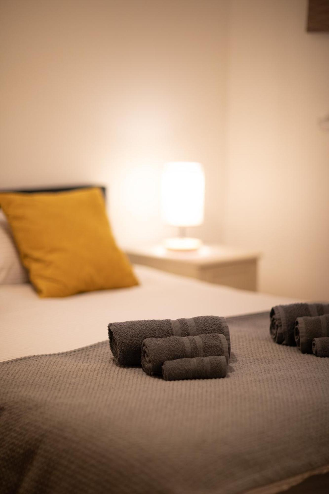 Bright And Spacious One Bedroom Apparment, Free Parking 런던 외부 사진
