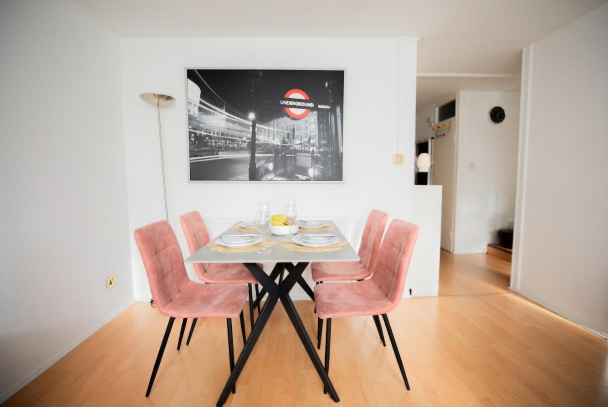 Bright And Spacious One Bedroom Apparment, Free Parking 런던 외부 사진